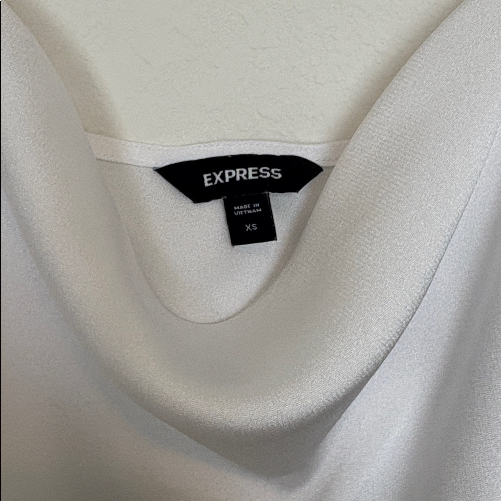 Express white Camisole - Picture 2 of 3